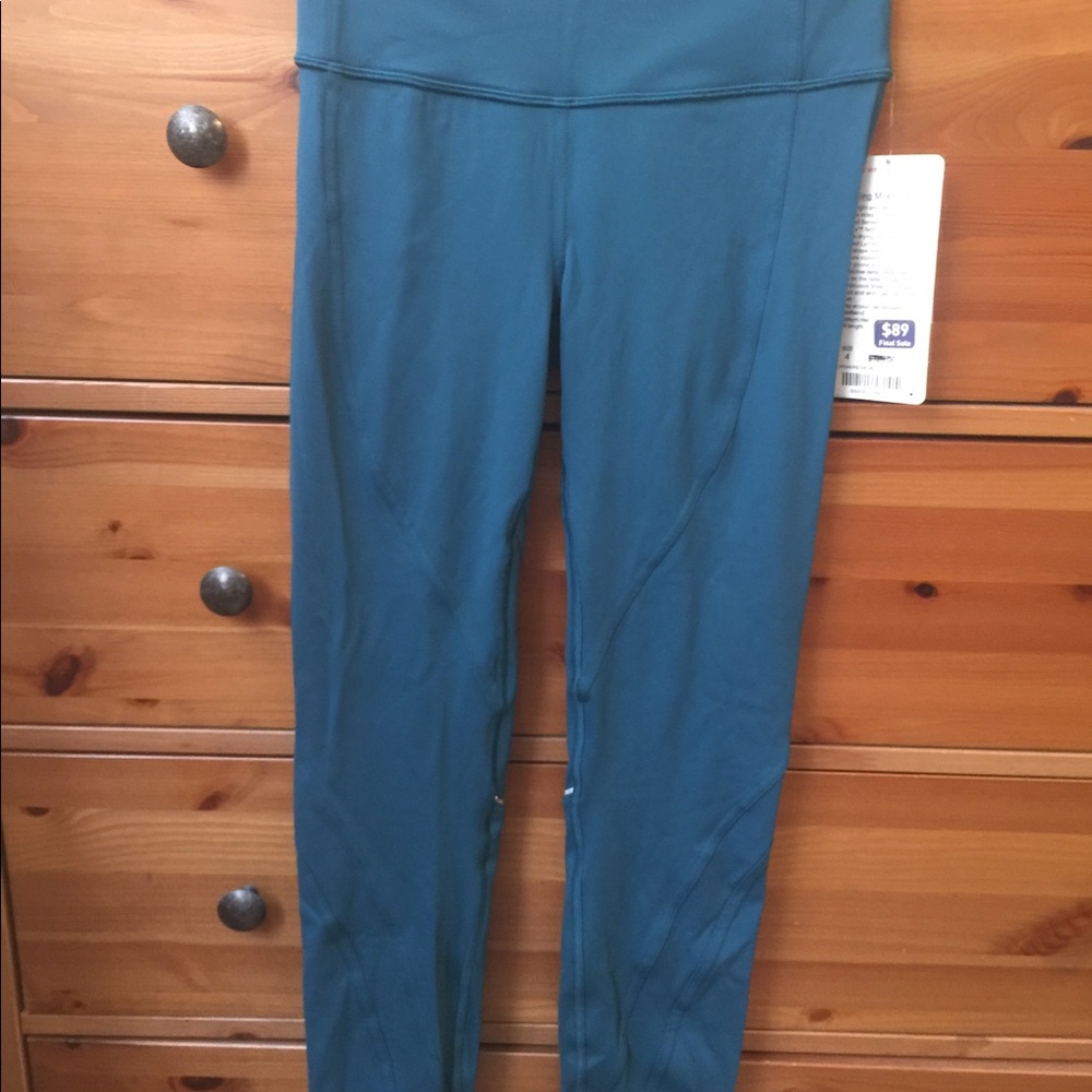 NWT Lululemon Chasing Miles Tight, teal, size 4